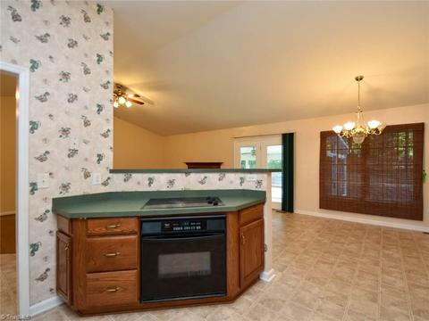 195 Running Cedar Rd, Madison, NC 27025 photo 8