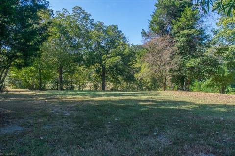 5295 Younts St, Trinity, NC 27370 photo 3