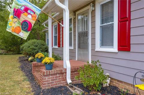 922 Bald Hill Loop, Madison, NC 27025 photo 3