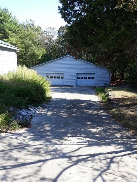 1439 Jackson Lake Rd, High Point, NC 27263 photo 8