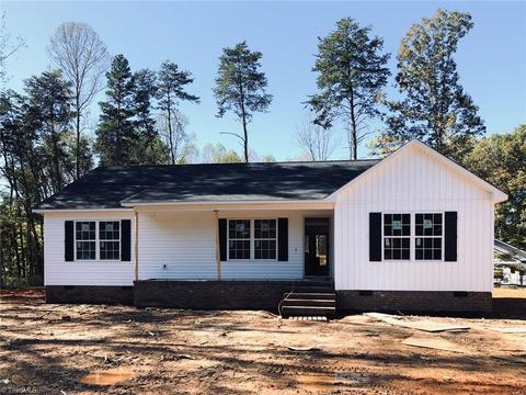 1894 Laughlin Rd, Randleman, NC 27317 photo 1