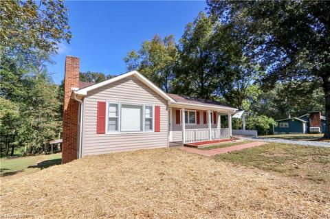 265 E Walker Rd, Elkin, NC 28621 photo 2