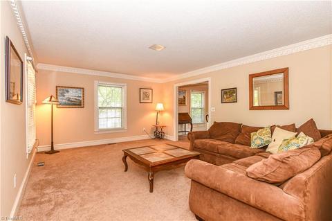 407 Cassandra Rd, Madison, NC 27025 photo 2