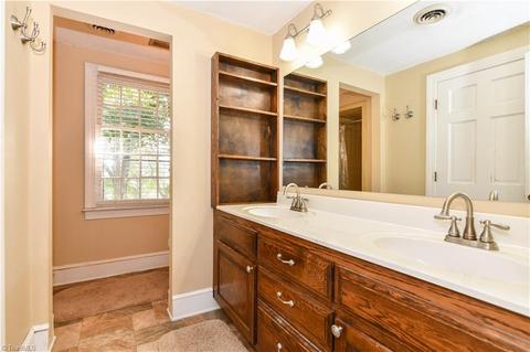 407 Cassandra Rd, Madison, NC 27025 photo 11
