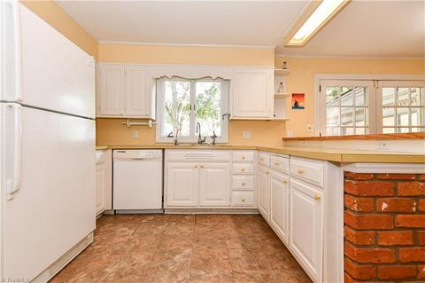 407 Cassandra Rd, Madison, NC 27025 photo 6