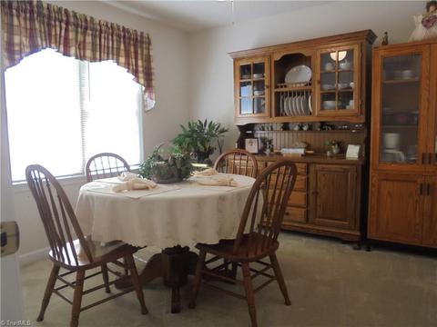 3174 Windchase Ct, High Point, NC 27265 photo 8