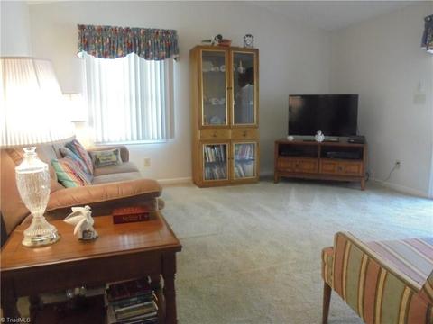 3174 Windchase Ct, High Point, NC 27265 photo 6