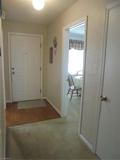 3174 Windchase Ct, High Point, NC 27265 photo 4