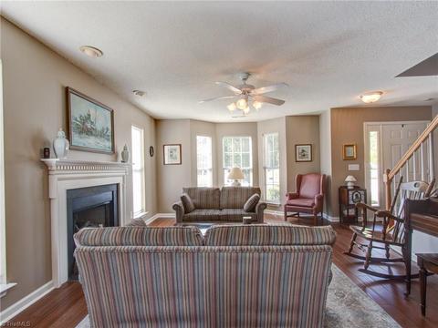 2900 Firethorn Dr, High Point, NC 27265 photo 7