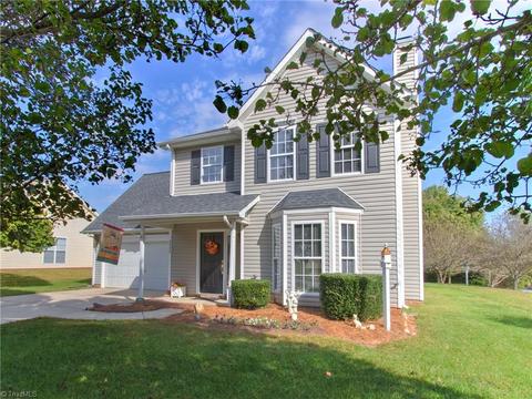 2900 Firethorn Dr, High Point, NC 27265 photo 2