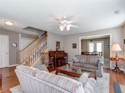 2900 Firethorn Dr, High Point, NC 27265 photo 6