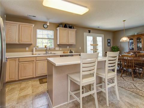 2900 Firethorn Dr, High Point, NC 27265 photo 12