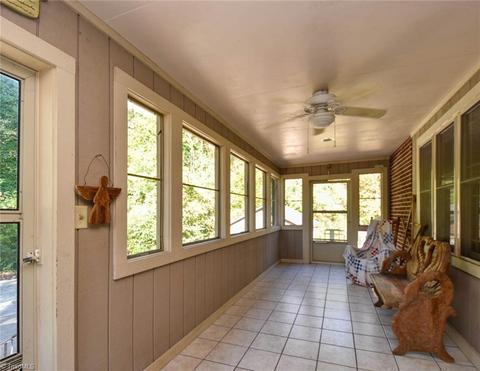 114 Unity St, Thomasville, NC 27360 photo 4