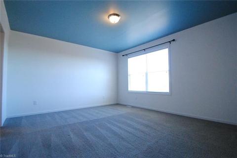 1130 E Old Phillips Rd, Pinnacle, NC 27043 photo 10