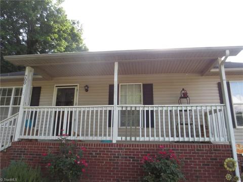 700 Arch St, High Point, NC 27260 photo 1