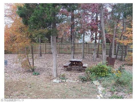 4011 Cedar Crest Ln, High Point, NC 27265 photo 3