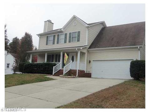 4011 Cedar Crest Ln, High Point, NC 27265 photo 1