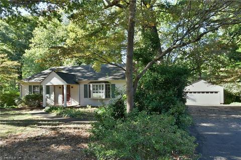 1212 Strathmore Cir Winston Salem Nc 27104 Mls 954574 Movoto Com