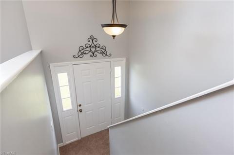 3914 Waldon Ct, High Point, NC 27265 photo 10