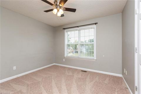 3914 Waldon Ct, High Point, NC 27265 photo 11