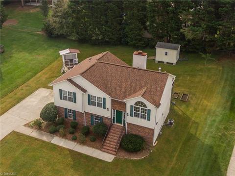 3914 Waldon Ct, High Point, NC 27265 photo 1