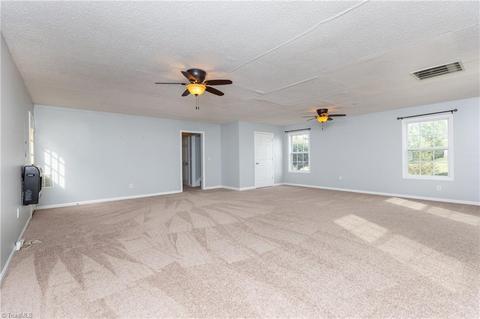 3914 Waldon Ct, High Point, NC 27265 photo 21