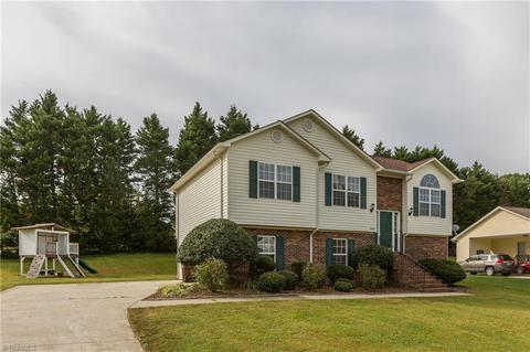 3914 Waldon Ct, High Point, NC 27265 photo 26