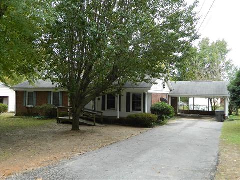 1412 Grantham Dr, High Point, NC 27265 photo 1