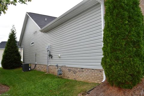3840 Jade Ct, High Point, NC 27265 photo 28