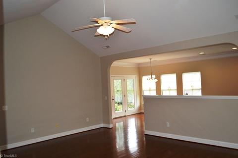 3840 Jade Ct, High Point, NC 27265 photo 3
