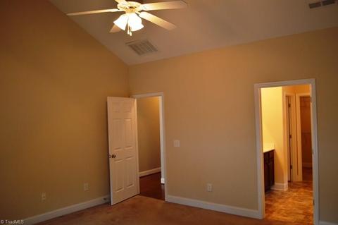 3840 Jade Ct, High Point, NC 27265 photo 12