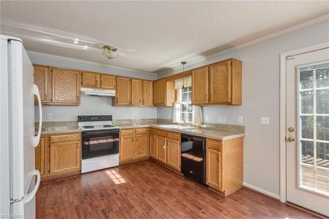 237 Leighmar St, Clemmons, NC 27012 photo 4