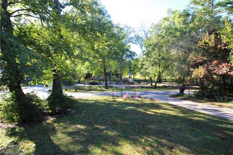 714 Brookside Dr, High Point, NC 27262 photo 24