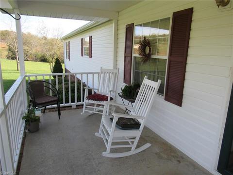 244 Precinct Rd, Pilot Mountain, NC 27041 photo 3