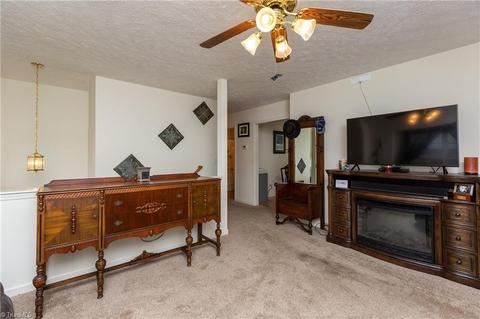 1130 Laurel Bluff Dr, King, NC 27021 photo 7