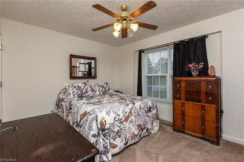 1130 Laurel Bluff Dr, King, NC 27021 photo 14