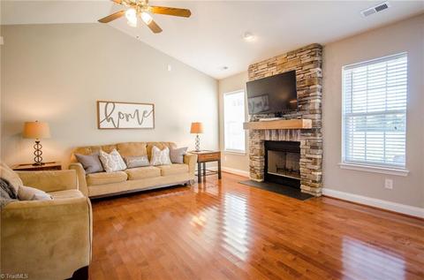 107 Tranquility Ln, Harmony, NC 28634 photo 3