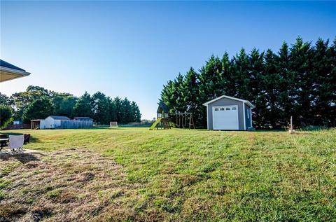 107 Tranquility Ln, Harmony, NC 28634 photo 19