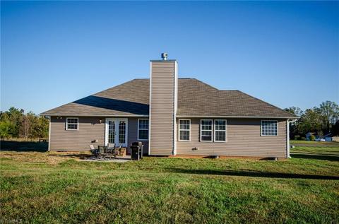 107 Tranquility Ln, Harmony, NC 28634 photo 20
