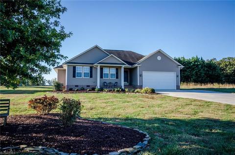 107 Tranquility Ln, Harmony, NC 28634 photo 21