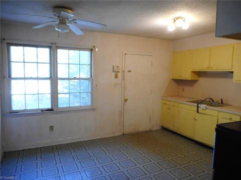 2725 Ingram Rd, High Point, NC 27263 photo 5