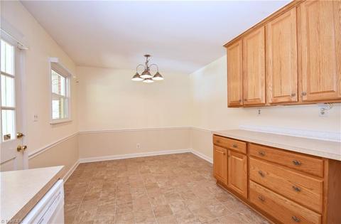 6050 Bobbybrook Dr, Clemmons, NC 27012 photo 11
