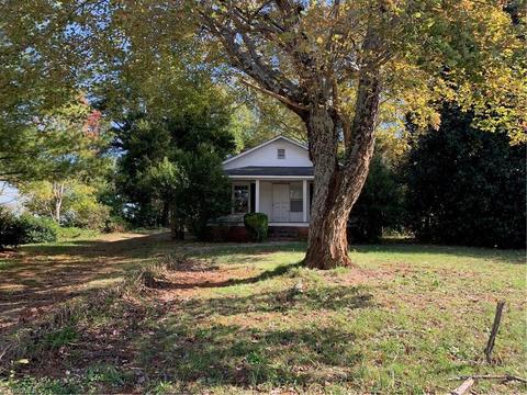 3915 Hampton Rd, Clemmons, NC 27012 photo 3