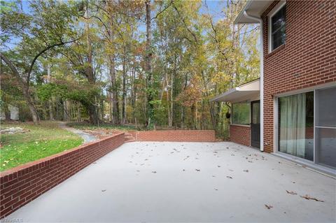 105 Shadow Valley Rd, High Point, NC 27262 photo 24