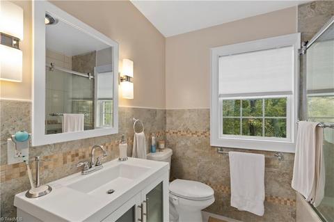 105 Shadow Valley Rd, High Point, NC 27262 photo 19