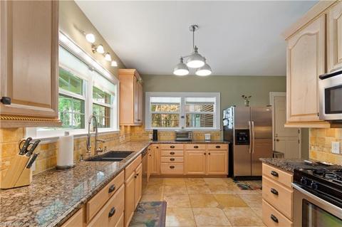 105 Shadow Valley Rd, High Point, NC 27262 photo 6