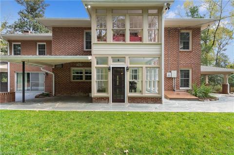 105 Shadow Valley Rd, High Point, NC 27262 photo 2