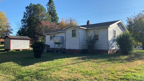 143 E 52 Byp, Pilot Mountain, NC 27041 photo 3