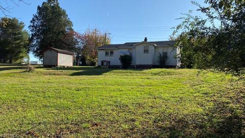 143 E 52 Byp, Pilot Mountain, NC 27041 photo 4