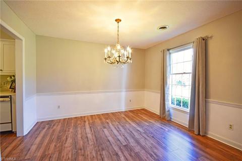 181 Friendly Ln, Pilot Mountain, NC 27041 photo 13